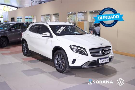 MERCEDES-BENZ GLA 200 1.6 CGI ADVANCE 16V TURBO GASOLINA 4P AUTOMÁTICO MERCEDES-BENZ GLA 200 1.6 CGI ADVANCE 16V TURBO GASOLINA 4P AUTOMÁTICO